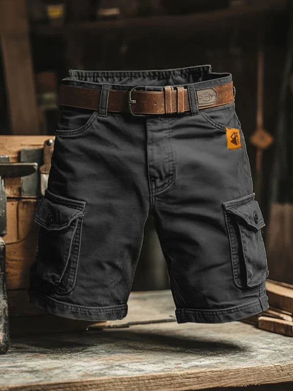 Leo | Retro cargo shorts with multiple pockets